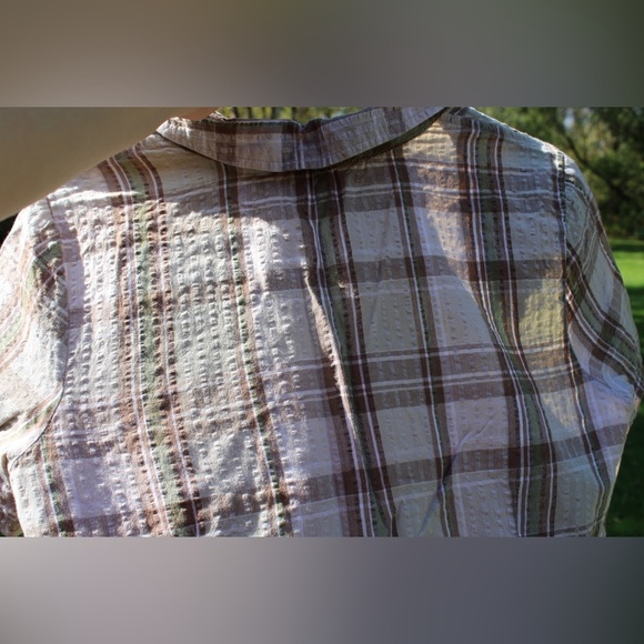 Erika Medium Short Sleeve Button Down - Picture 9 of 9